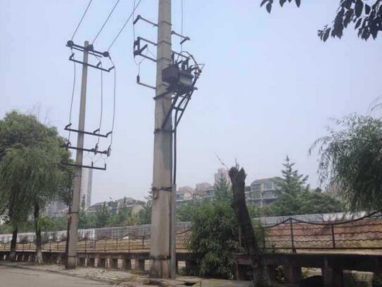 ���̰���